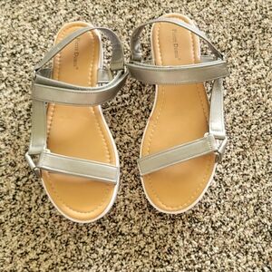 NWT Pierre Dumas Tan Strappy Sandals